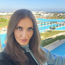  ,   Vivi, 35 ,  
