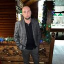  ,   Den, 33 ,   ,   
