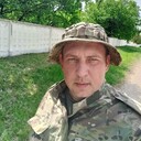  ,   Max, 42 ,   ,   