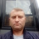  ,   Sergej, 48 ,     
