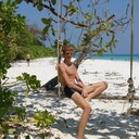  ,   Maxim, 34 ,   ,   , c 