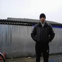  ,   Viktor, 35 ,   