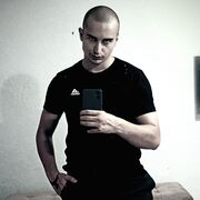  ,  Alex, 20