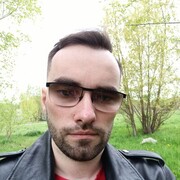  --,  Gurgen, 32