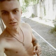  ,  Vlados, 28
