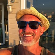 ���������� Call, ���� ������� Johnson Luca, 64 ����, ������������ ��� ������, ����� � ���������, c�������� ���������