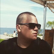  ,   Denis, 33 ,   ,   