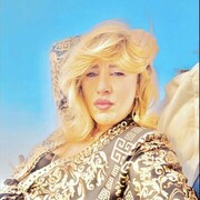  ,   Julia, 40 ,   