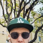  -,   , 32 ,  