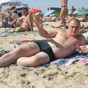  ,   Tudor, 42 ,     , c 