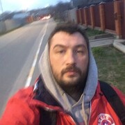  Core,  Jon, 33