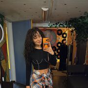  ,   Zizi, 33 ,     , c 