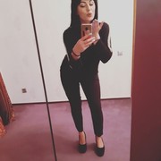  ,   Veronicka, 32 ,  
