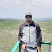  ,  Mika, 34