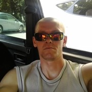  ,  denis, 40