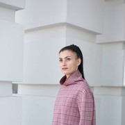  ,   Penelopa, 42 ,  