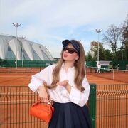  ,   Angelina, 28 ,   ,   