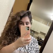  ,  Elina, 25