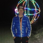  ,  Aleks, 32