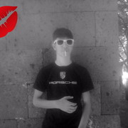  ,  MIKAEL, 29