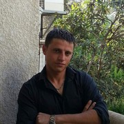  ,  Viktor, 40