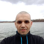  ,  Vova, 44