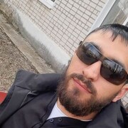  ,  Ali, 30