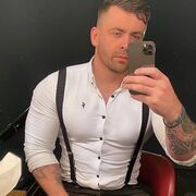  ,  John Cameron, 40