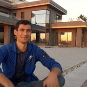  Mimarsinan,  Jeym, 32
