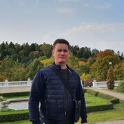  ,  Nik, 52