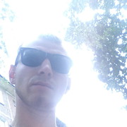  ,   Artem, 32 ,   