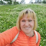 ,  Leena, 64