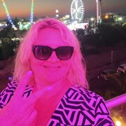 ,   Ilona, 46 ,   ,   
