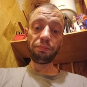  ,  Alex, 44