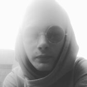  ,  Oleg, 20
