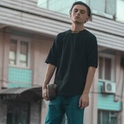  ,  Khan, 26