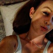  ,   Lilia, 28 ,   ,   