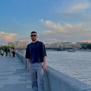  ,  Nikita, 32