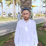  ,  Zikirillo, 28