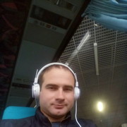  ,  Maksym, 39