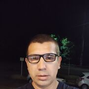  --,  Roberto, 47