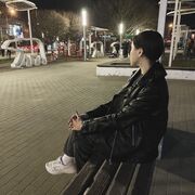  , 