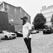  ,   Desmond, 28 ,   ,   , c 