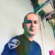  ,   Viktor, 46 ,   