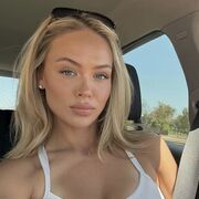  , 