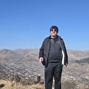  ,  Erik, 42