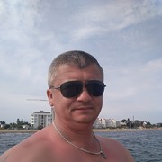  ,   Serj, 46 ,   