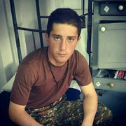  ,  Hovo, 25