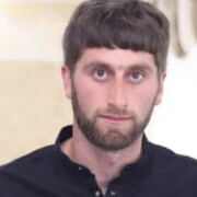  ,  Arayik, 28