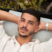 ,  Emil, 21